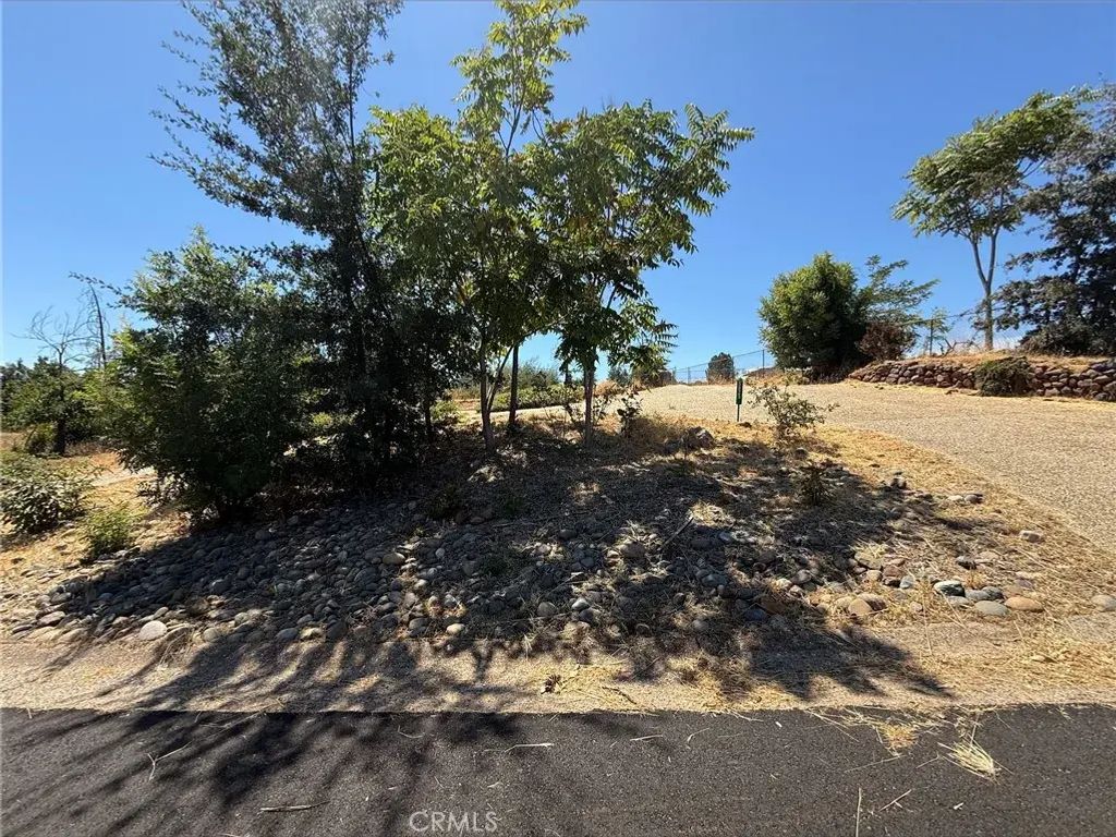 5825 Golden Oaks, Paradise