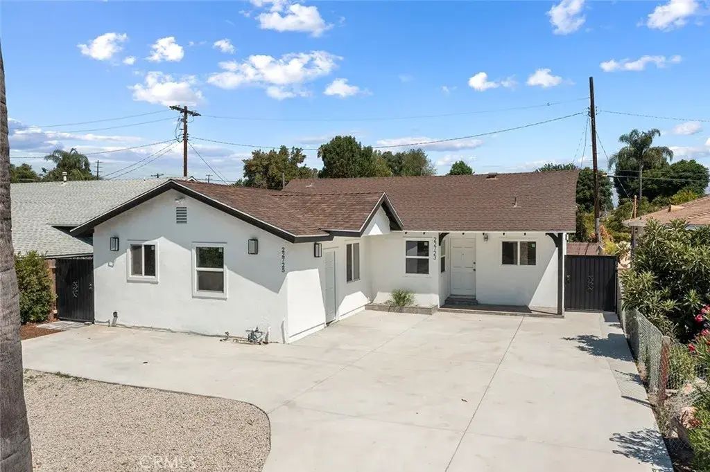 22723 Leonora Drive, Woodland Hills