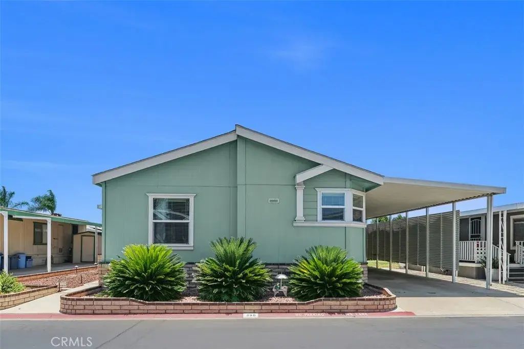 1456 E Philadelphia St Spc 390, Ontario