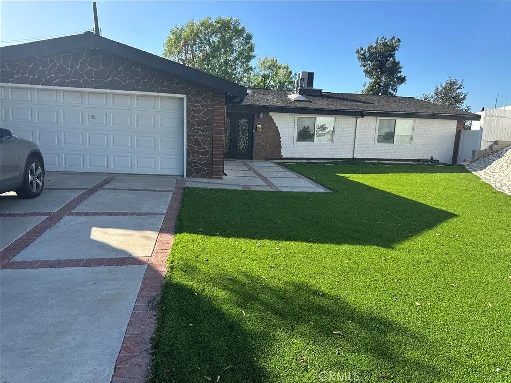 20723 Dolorosa Street, Woodland Hills