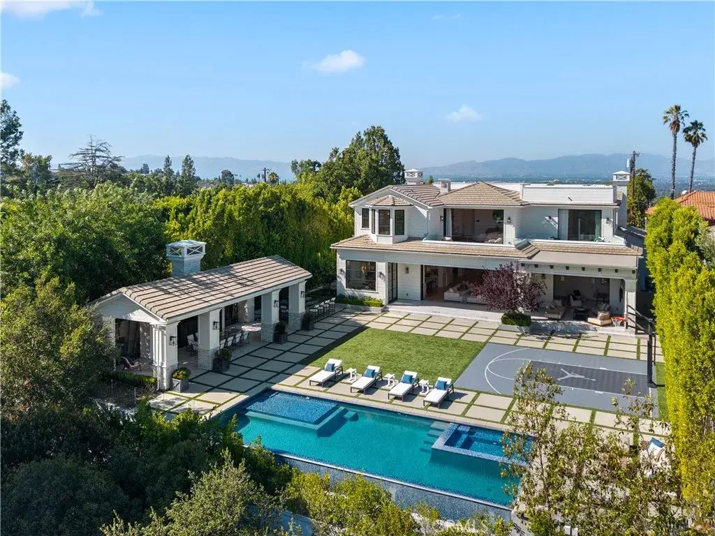 16630 Oldham Place, Encino