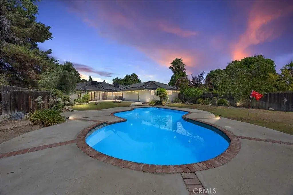 11717 Old Town Road, Bakersfield