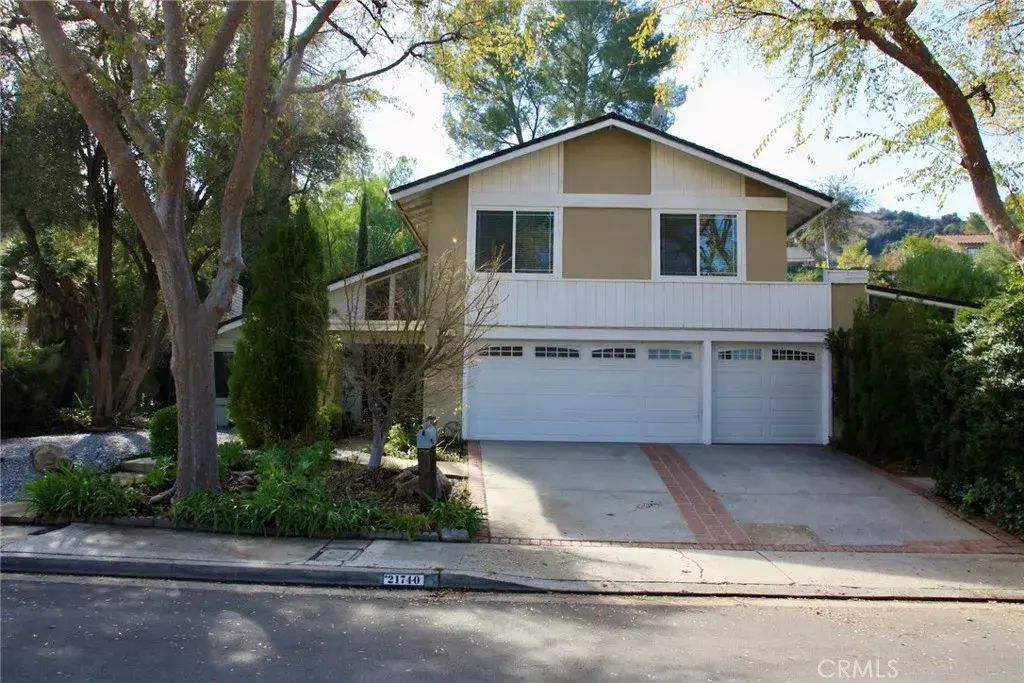 21740 Ulmus Drive, Woodland Hills