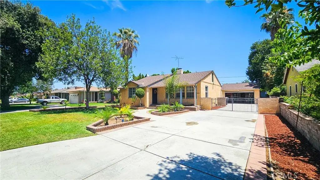 4061 Sequoia Street, Riverside