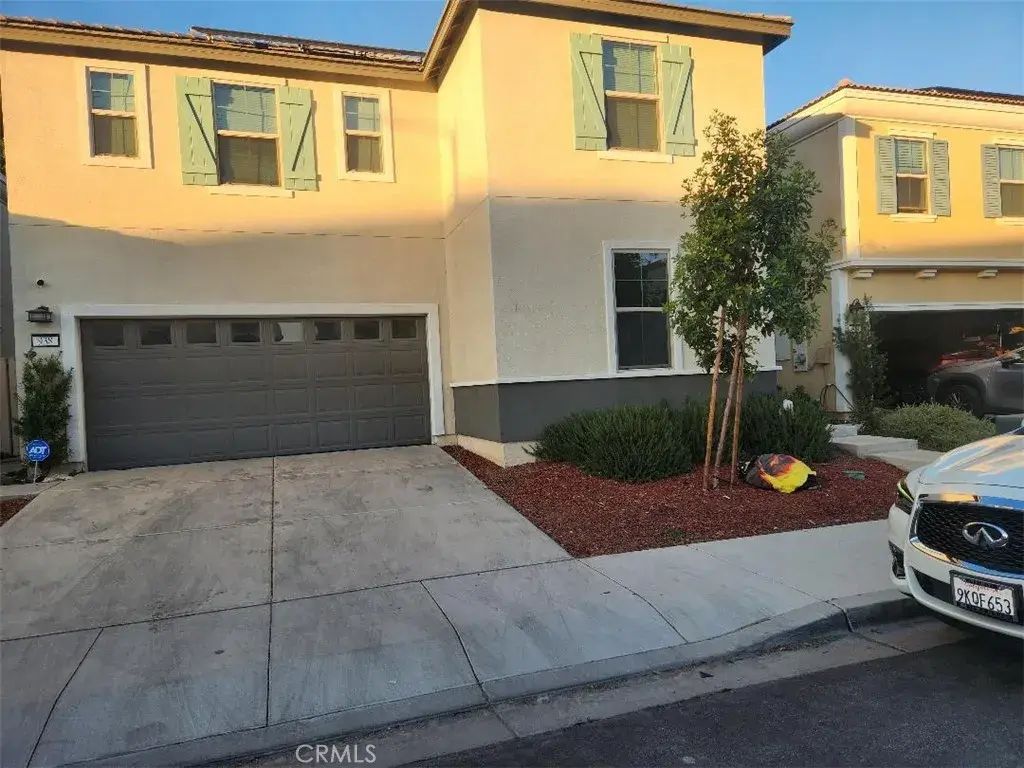 938 W Jasmine Way, Rialto