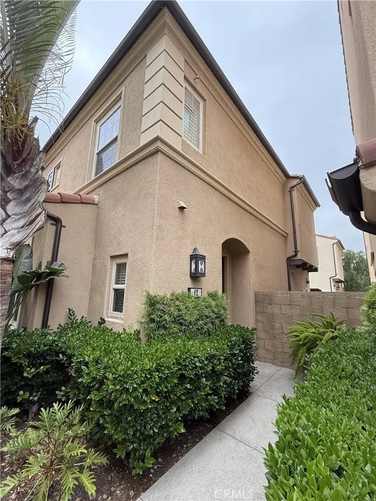 62 Strawberry, Irvine