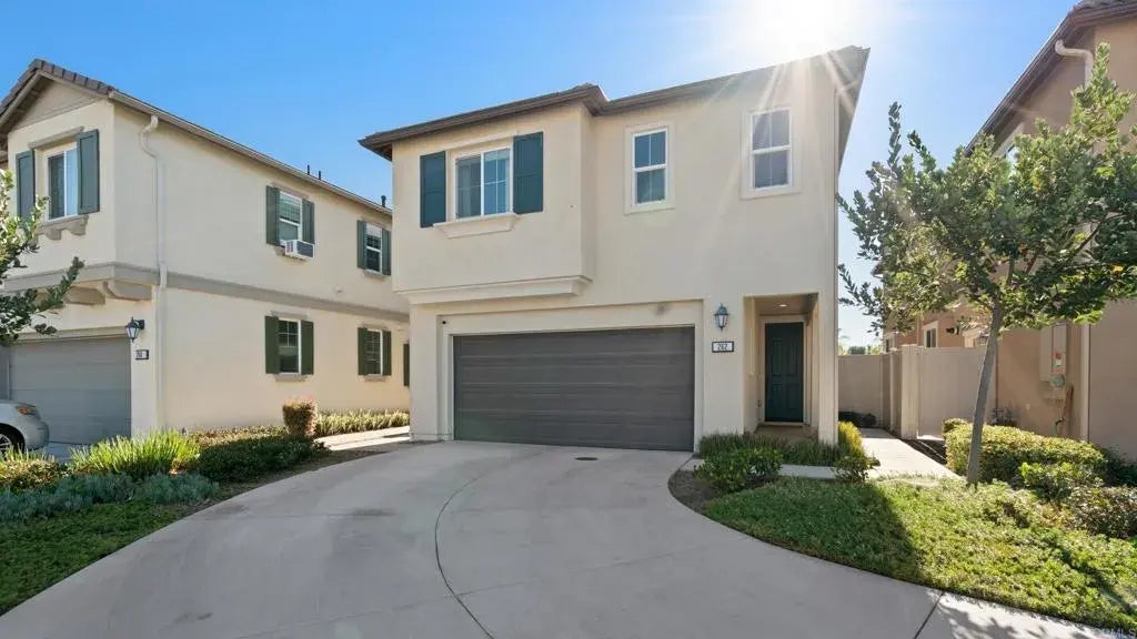 262 Camellia Way, Vista