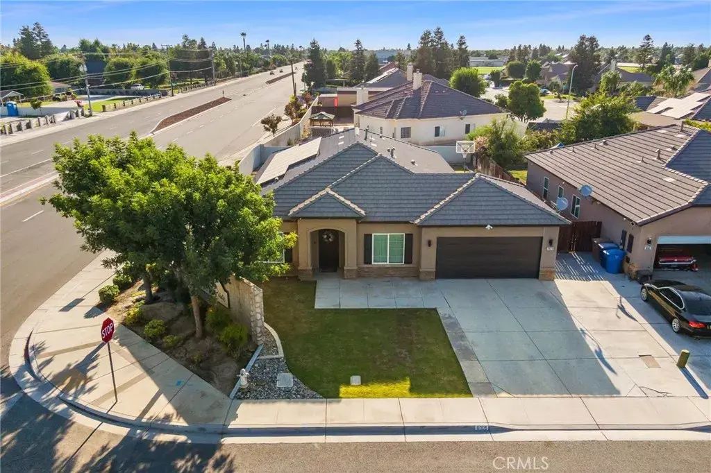 8009 Rhine Drive, Bakersfield