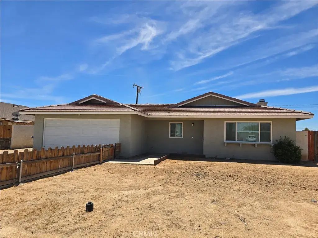 8710 S Loop Boulevard, California City