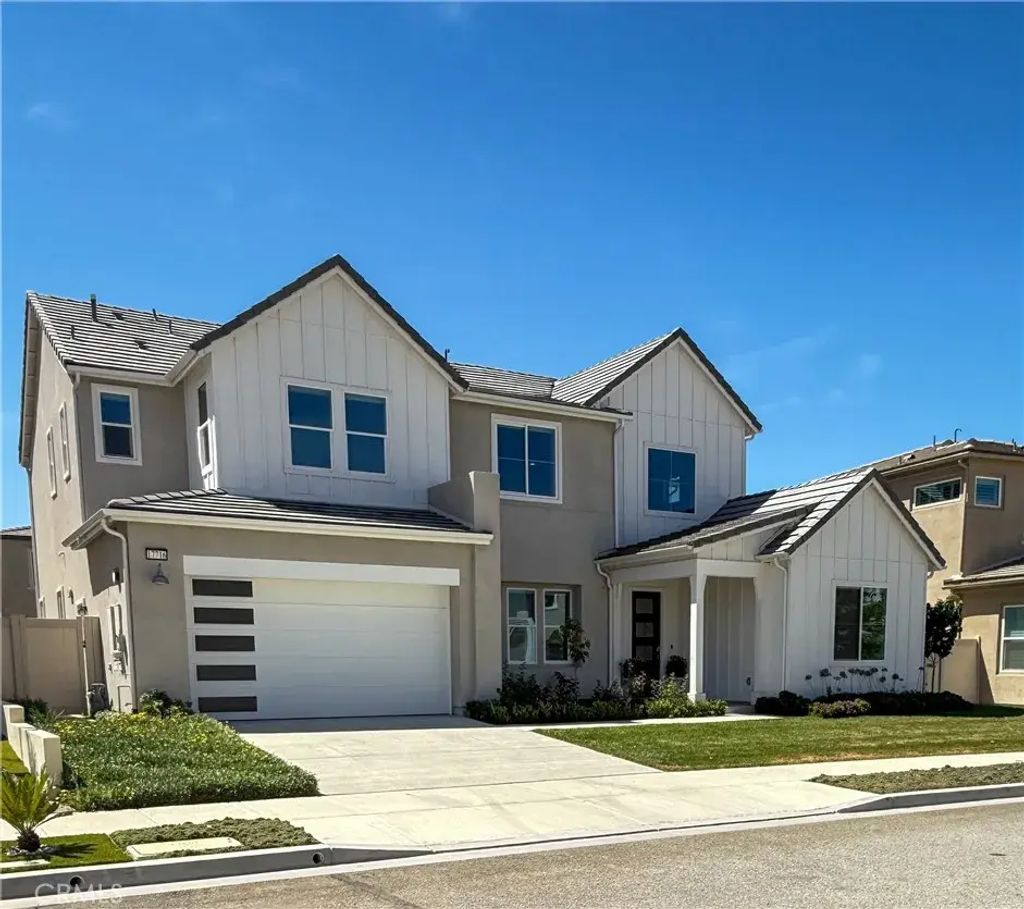 17716 Ridgeline Court, Saugus
