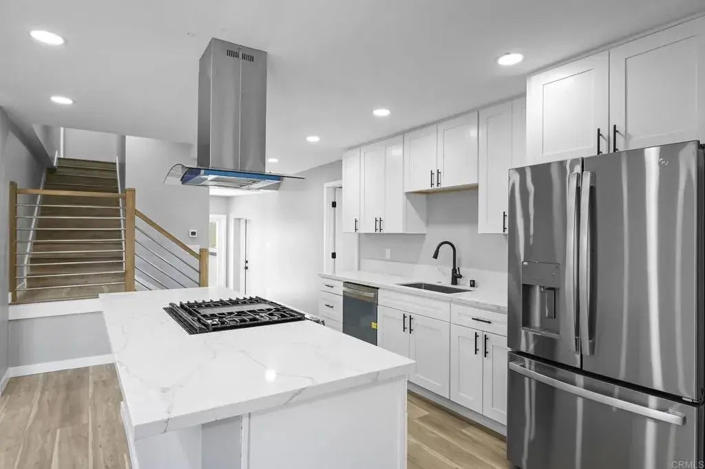 2568 Fairmount Avenue, 