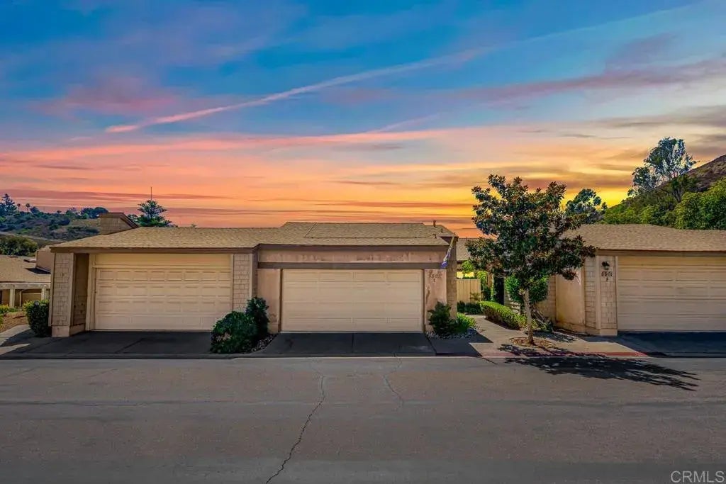 5561 Adobe Falls Rd C, 