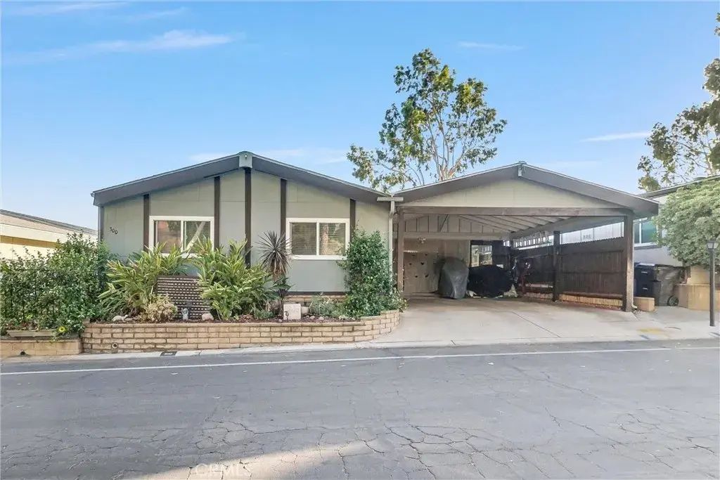 4040 E Piedmont 300, Highland