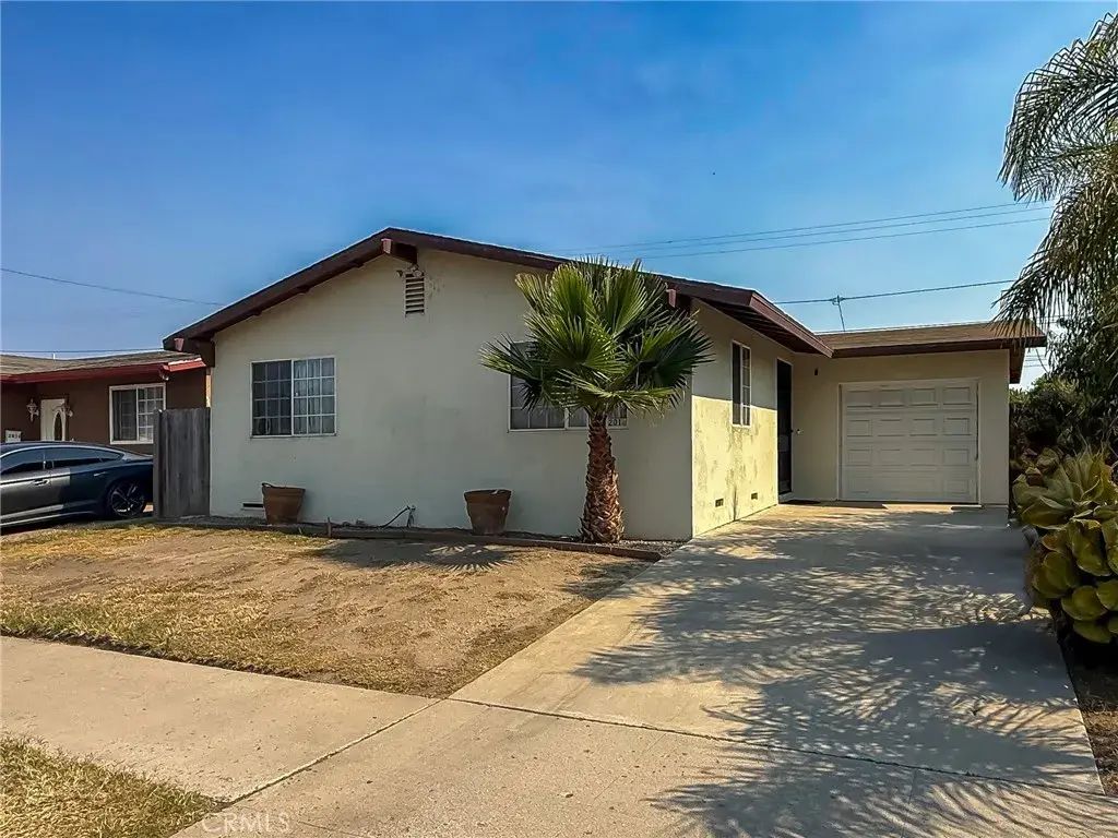 2010 Camino Del Sol, Oxnard
