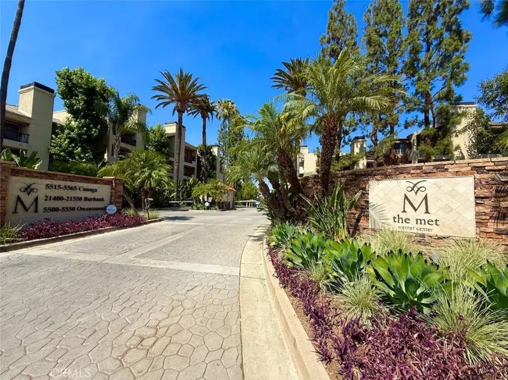 5530 Owensmouth Avenue 127, Woodland Hills