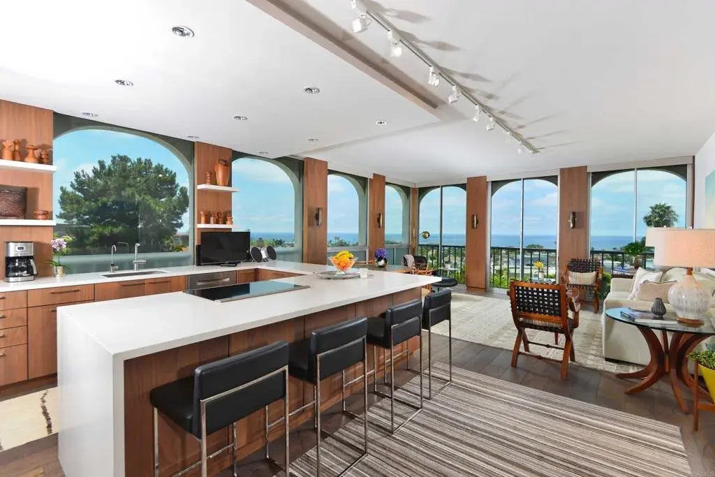 1001 Genter 2j, La Jolla