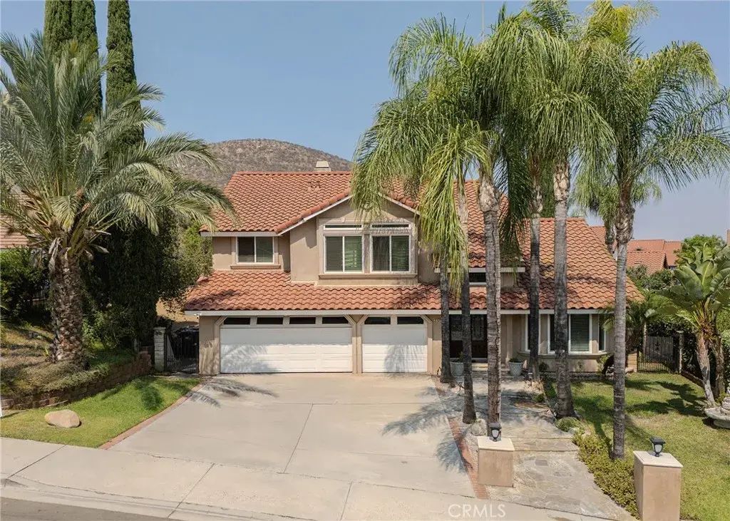 16543 Lake Knoll, Riverside