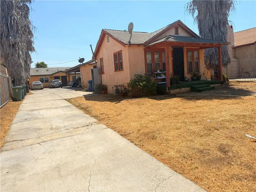 1052 W 106th Street, Los Angeles