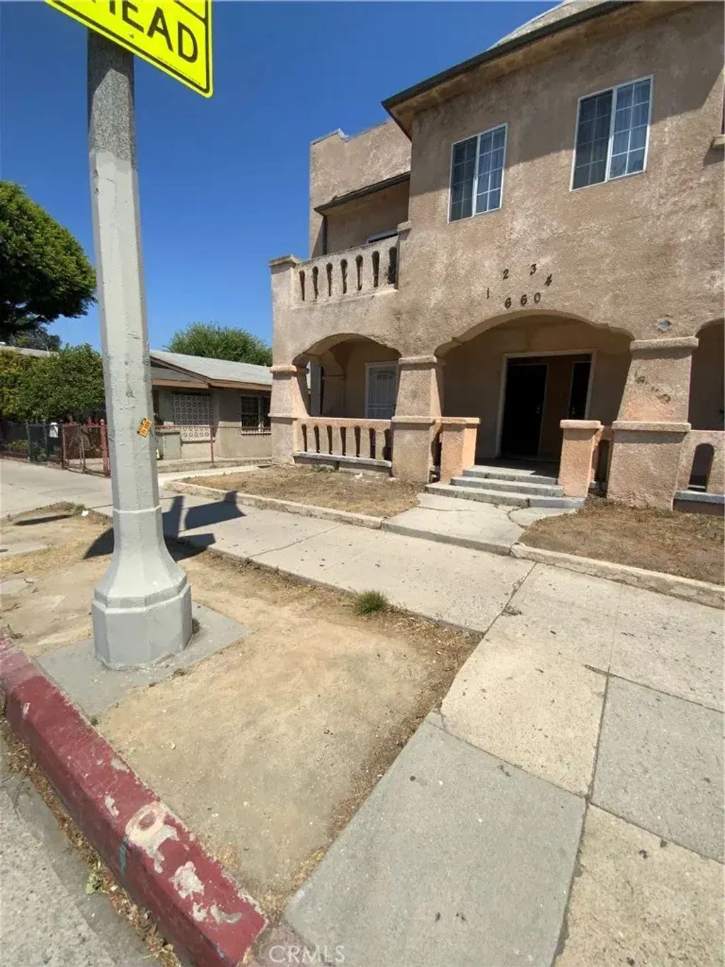 660 S Soto, Los Angeles