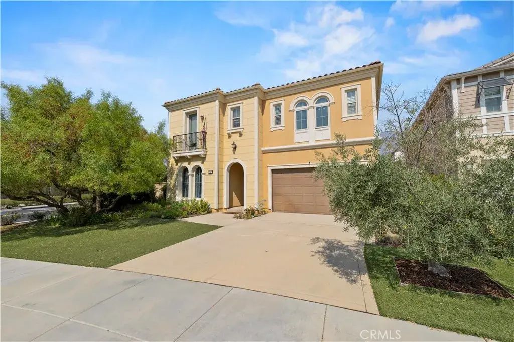 27667 Camellia Drive, Saugus