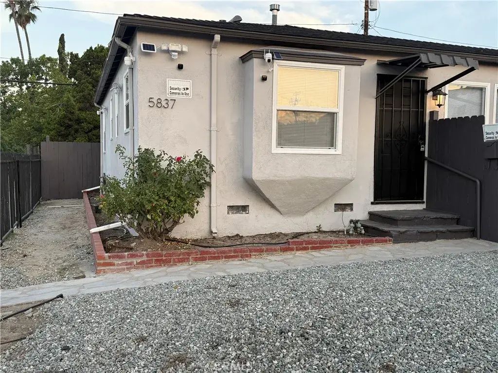 5837 Vineland Avenue, North Hollywood