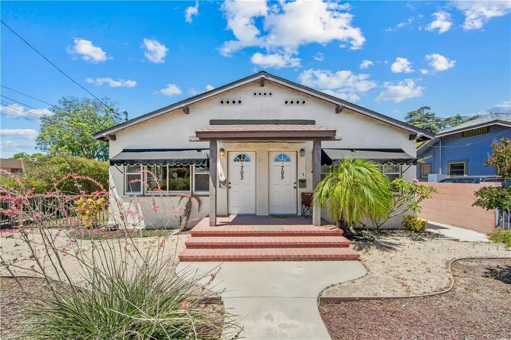 703 E Walnut Avenue, Orange