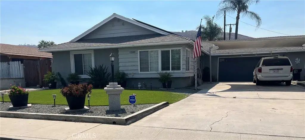12580 Fairoaks Lane, Riverside