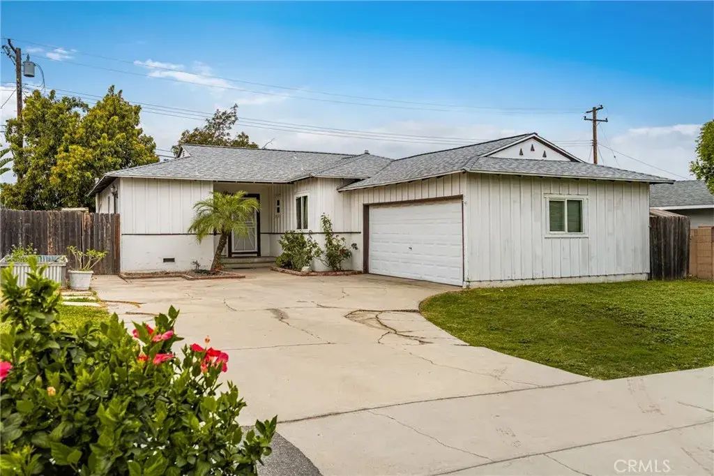 11137 Stamy Road, Whittier