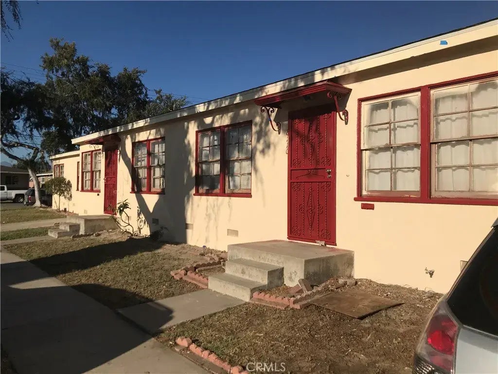 8106 San Miguel Avenue, South Gate