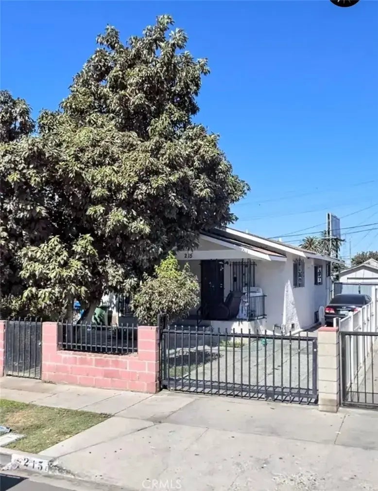 215 E 73rd Street, Los Angeles