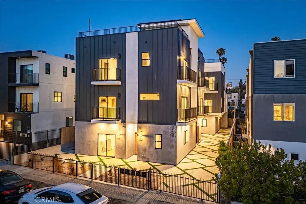 242 N Dillon Street, Los Angeles