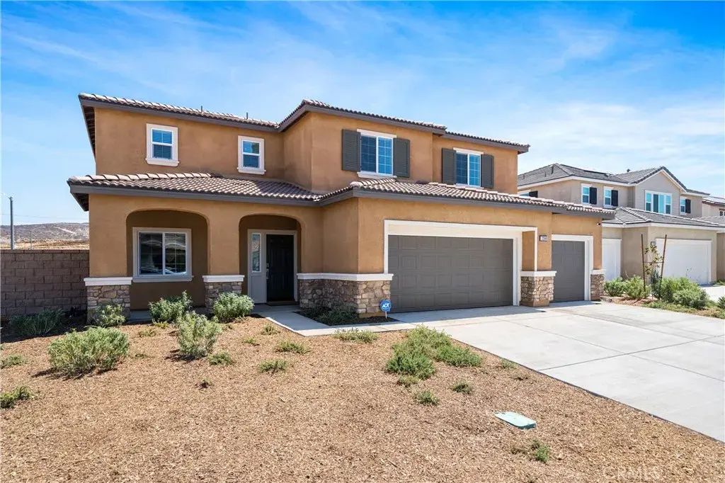 23548 Baby Blue Court, Murrieta