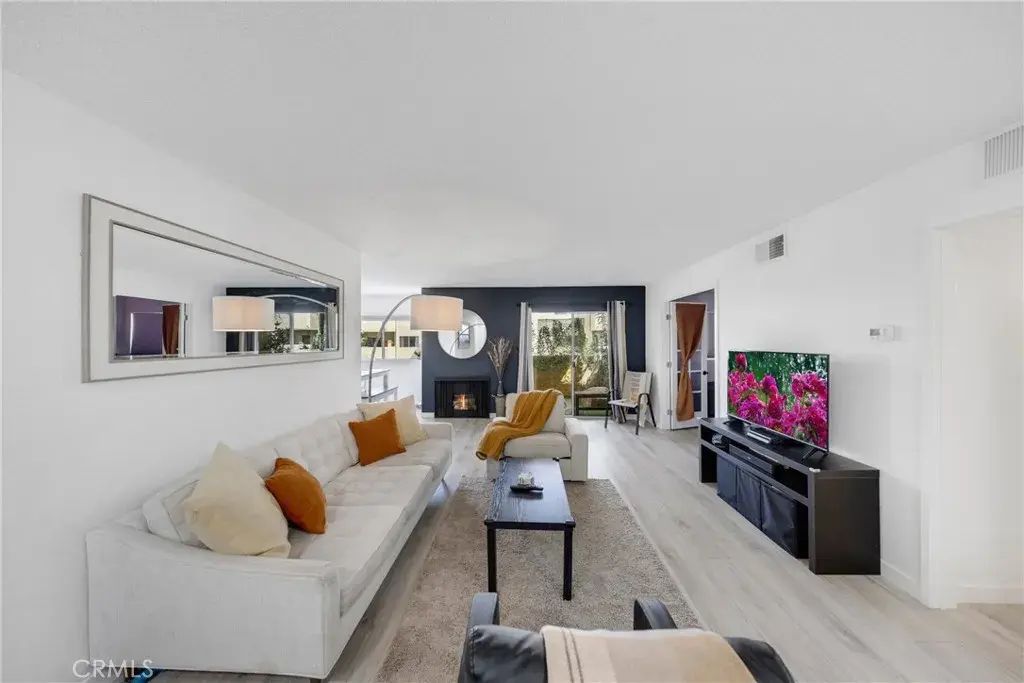 2386 E Del Mar Boulevard 226, Pasadena