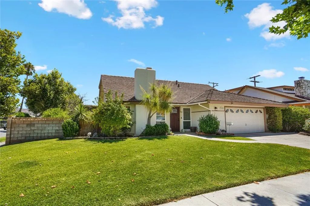 27556 Glasser Avenue, Canyon Country