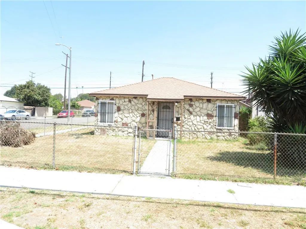 403 E 97th Street, Los Angeles