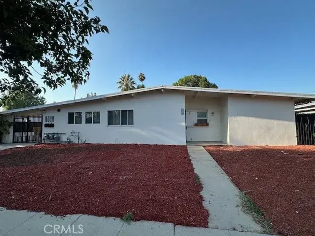 19432 Keswick Street, Reseda