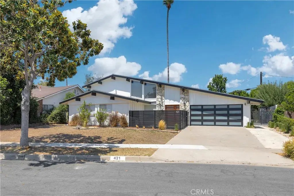 421 Larry Lane, Placentia