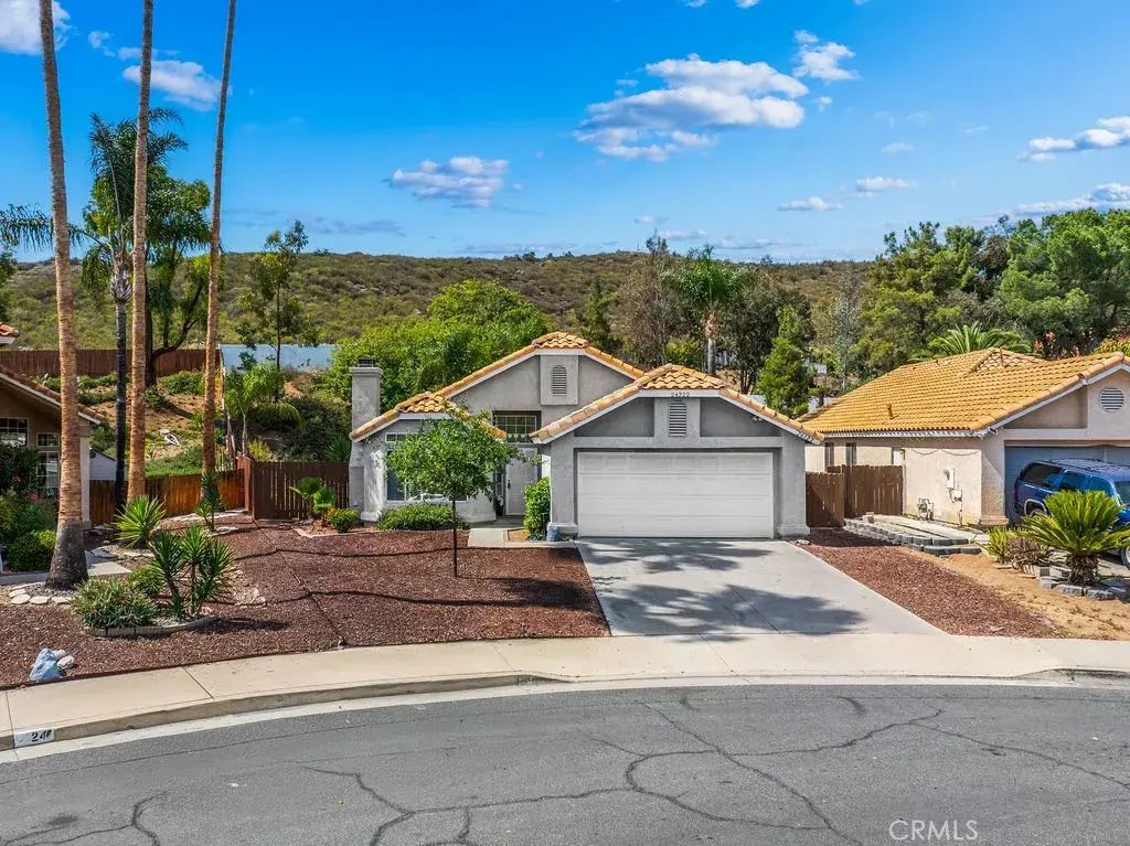 24322 Via Las Junitas, Murrieta
