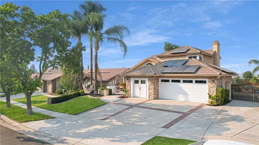 737 Cherry Street, Corona