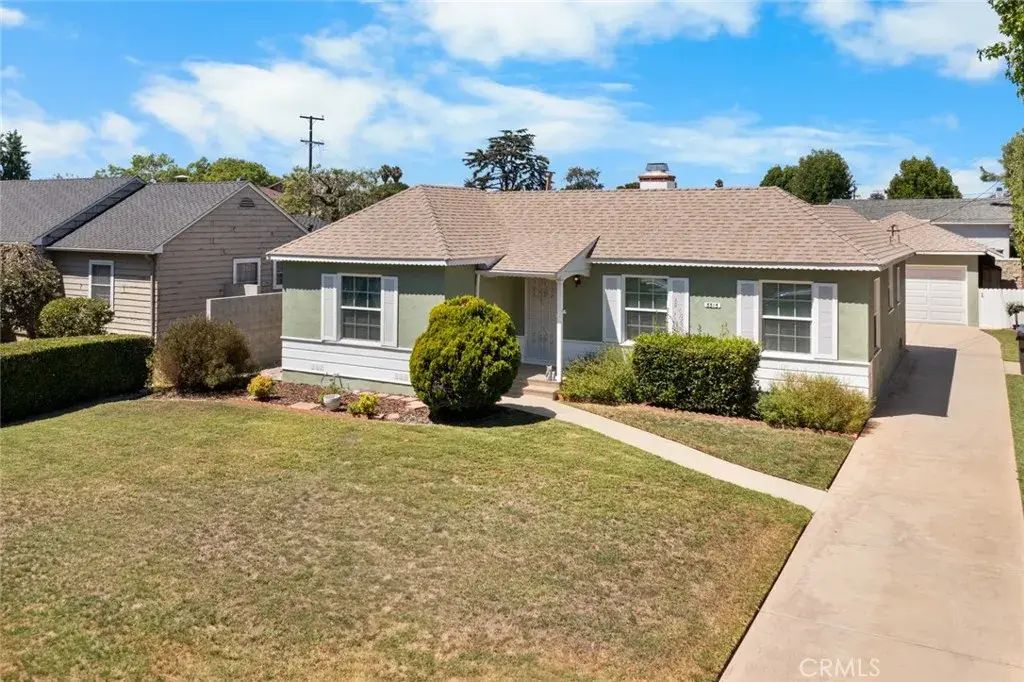 5315 E Greenmeadow Road, Long Beach