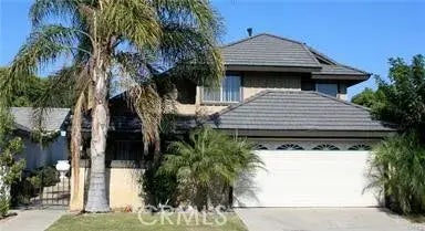 31 Blackswan, Irvine