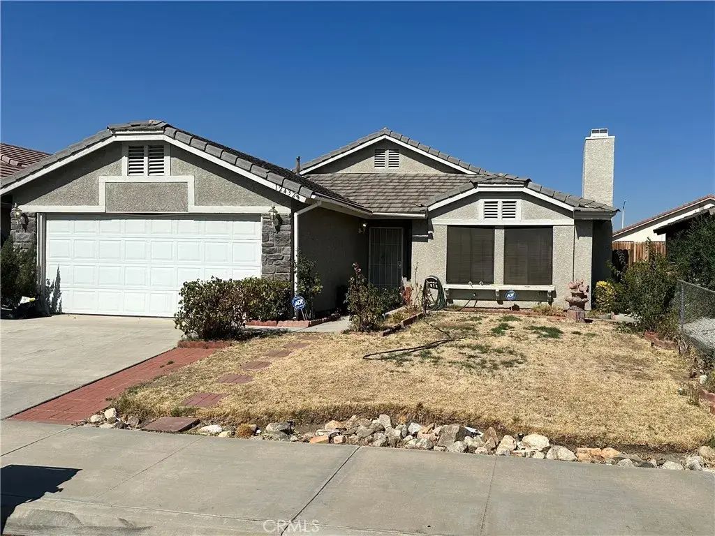 12432 Emeraldstone Drive, Victorville