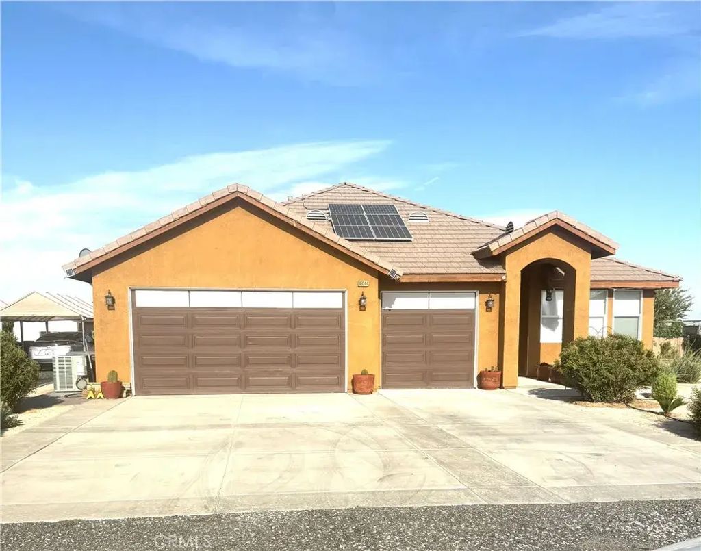 46544 90th West, Lancaster