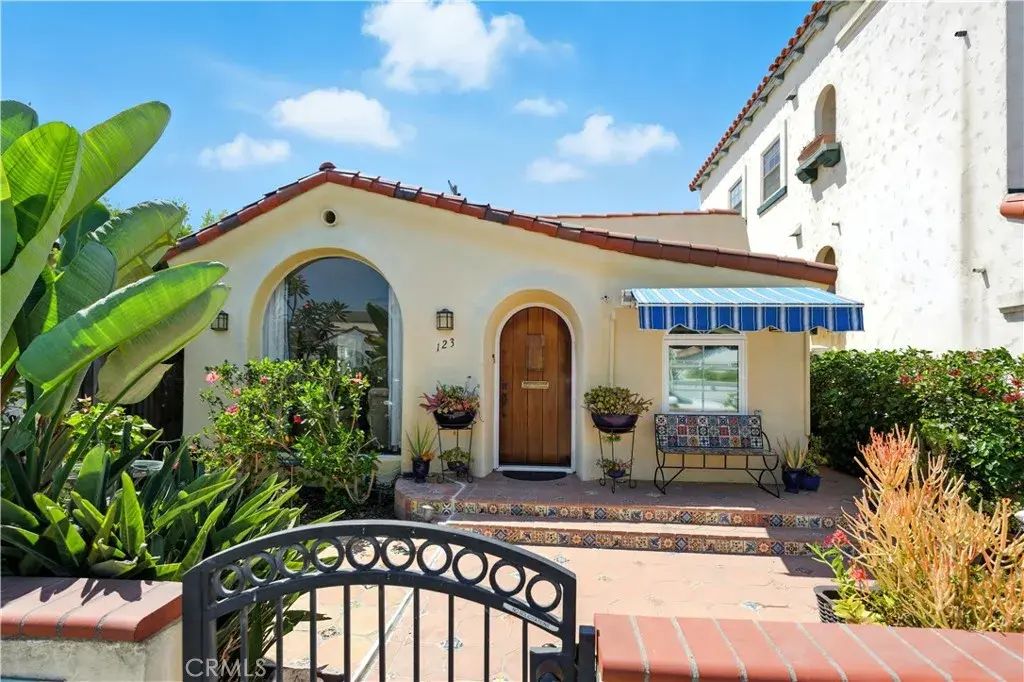 123 Claremont Avenue, Long Beach