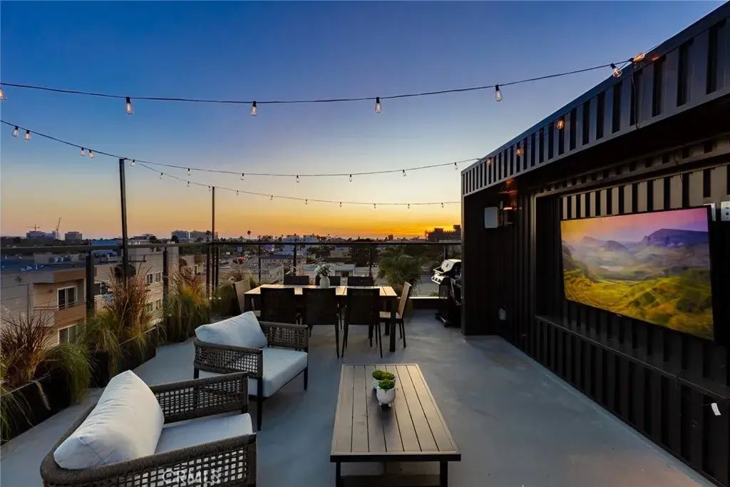 12600 Mitchell Avenue, Mar Vista
