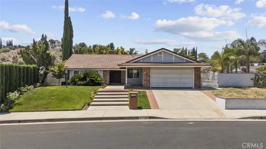 12131 Beaufait Avenue, Porter Ranch