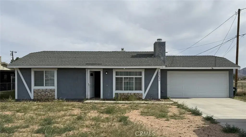 22090 Cherokee Avenue, Apple Valley