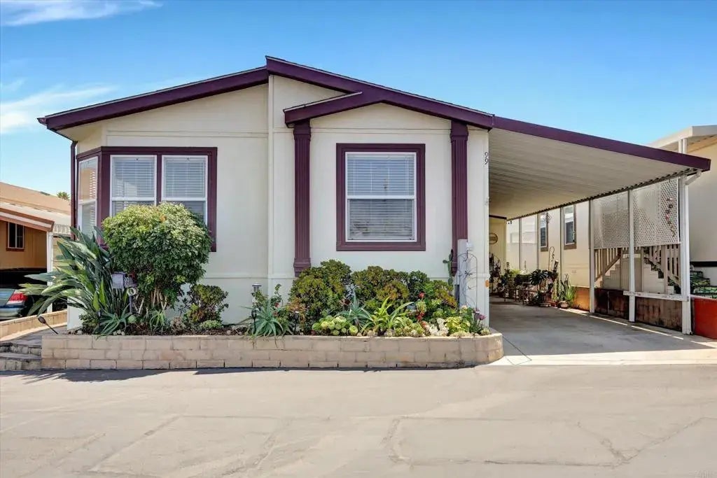 99 Pheasant Lane, Oceanside