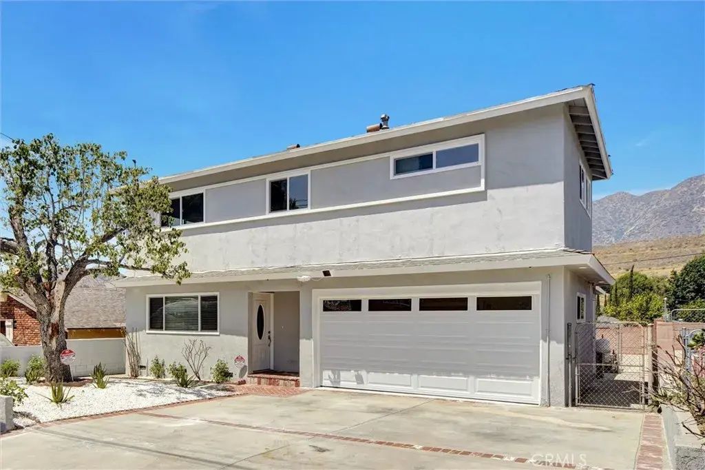 8217 Grove Street, Sunland