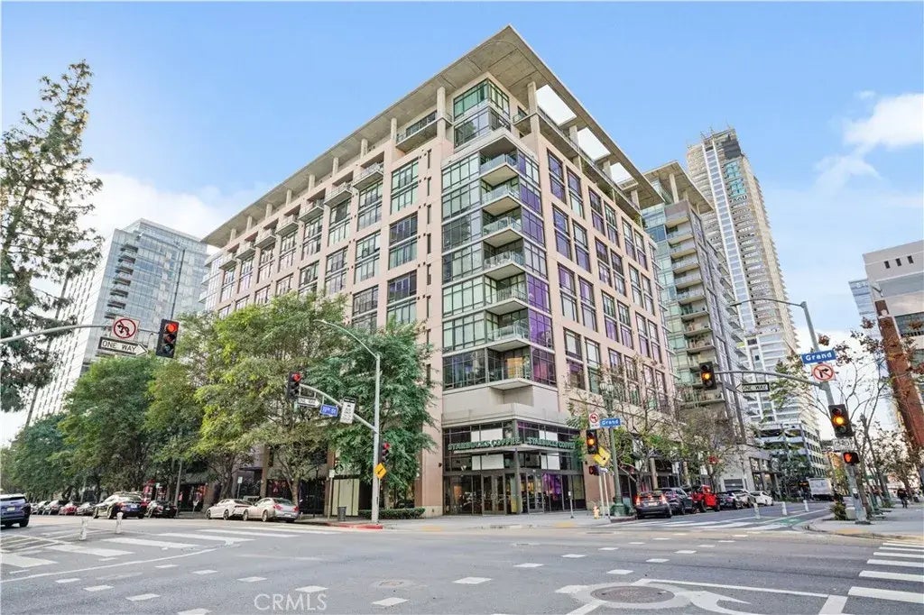 1111 S Grand Avenue 702, Los Angeles